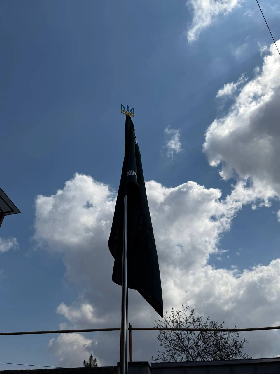 Бетонування флагштоку