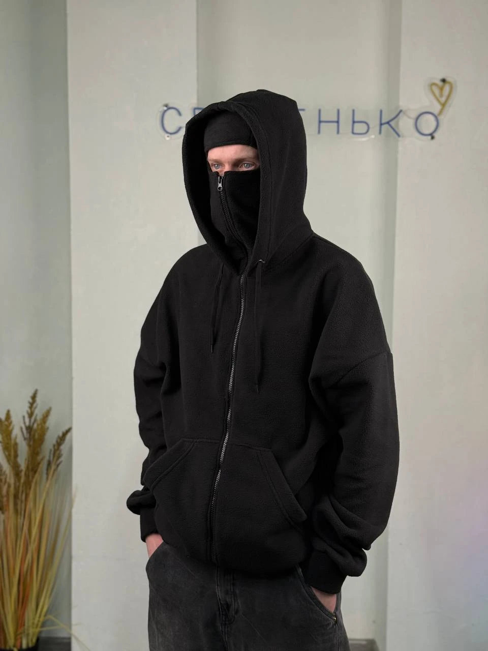 Кофта флісова з інтегрованою балаклавою та принтом